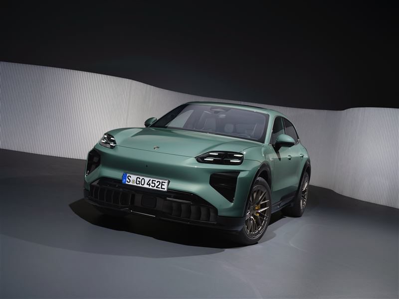 加入更現代的矩陣式LED頭燈。（圖／PORSCHE提供）