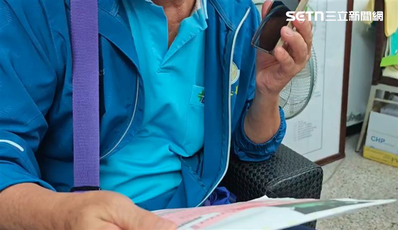 潘連周擔任議員時的服務處主任、現任潮州鎮彭城里長劉國成致電交通隊討說法。（圖／民眾提供）