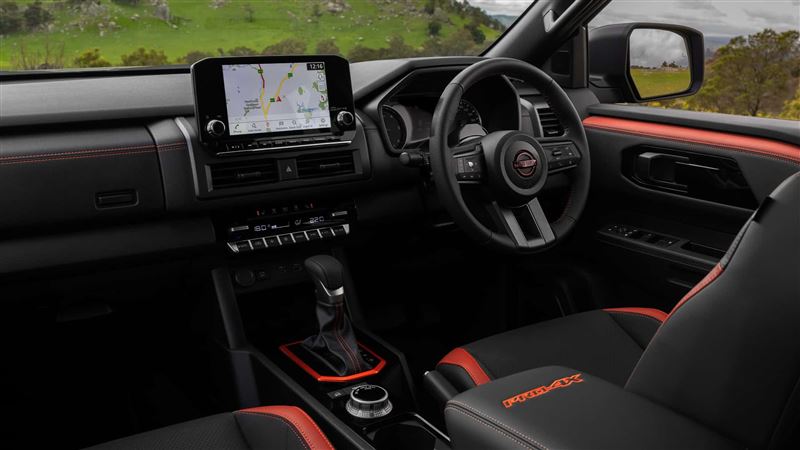 標配9吋觸控螢幕與7吋數位儀表。（圖／翻攝Nissan網站）