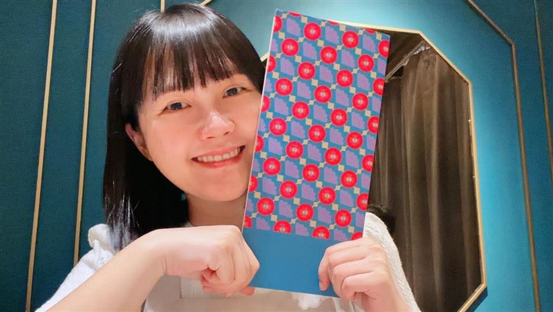 女兒吳花果報到　吳怡萱曝心境：匆匆忙忙