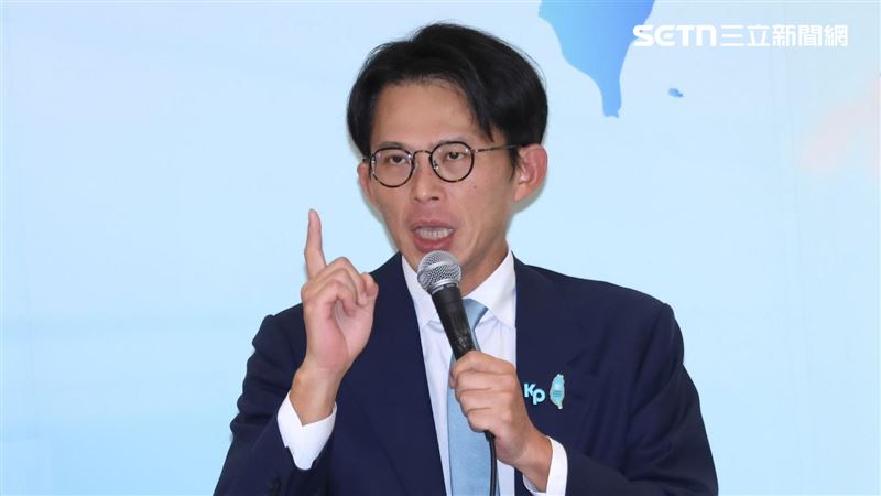 黃國昌沒招了?她斷言民眾黨2026驚天慘況