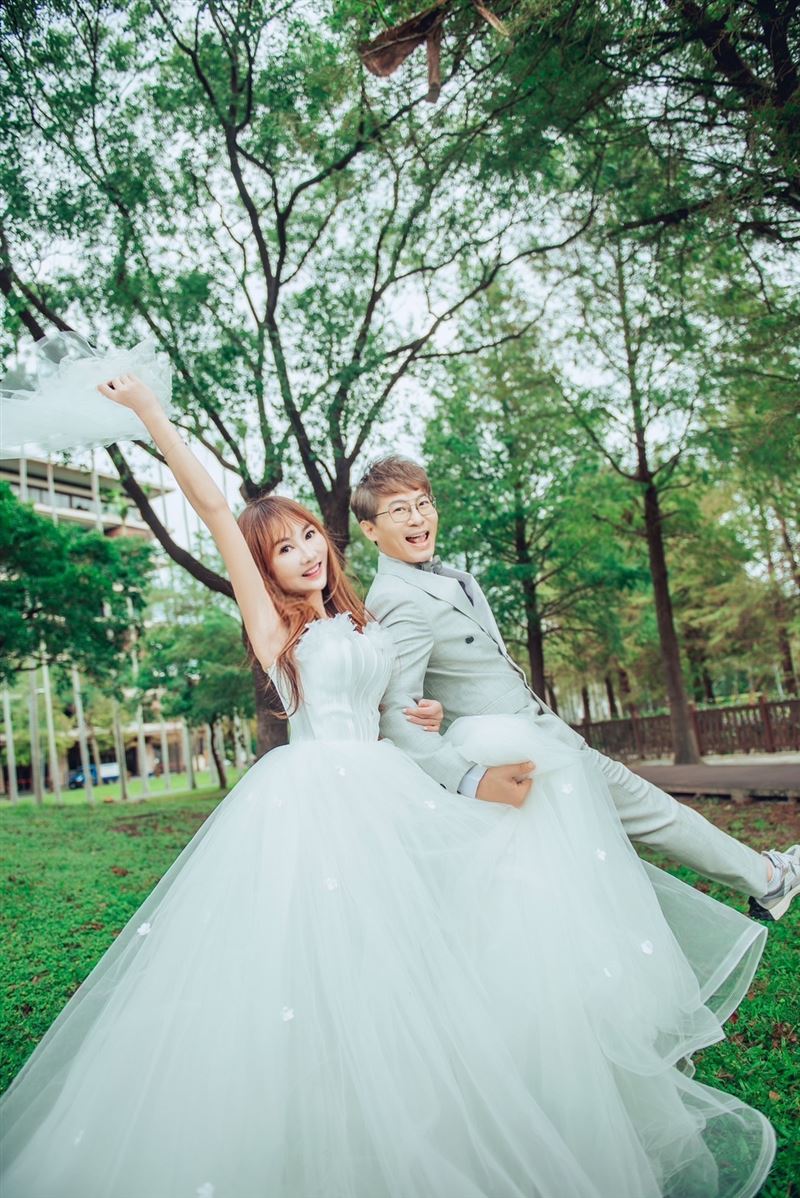 王宥忻離婚2年，再婚前夫翁承旭（翁總）。（圖／台北法國巴黎婚紗提供）