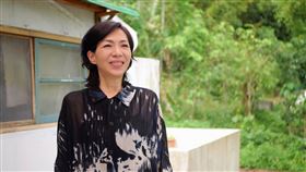 萬芳學會接納自我，認為「真實比完美更有力量」。（圖／公視提供）