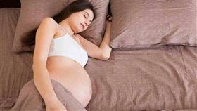 孕期失眠、難入睡？「5大營養素」助好眠。（圖／醫健新聞網提供） 