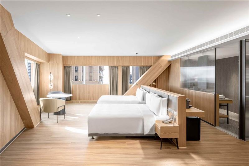 台灣高鐵「普發萬元！飯店優惠全攻略」專案，高雄承億酒店尊爵套房三天兩夜萬元起。（圖／台灣高鐵提供）