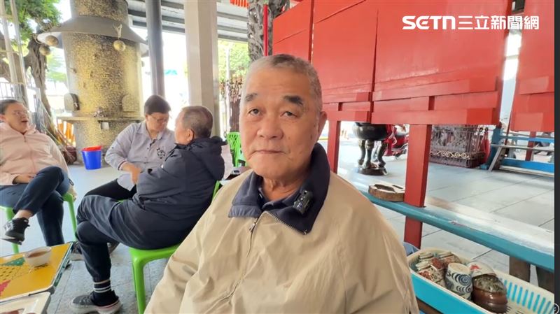 阿堂鹹粥招牌變無名，老闆張春堂否認與商標官司有關。（圖／記者王紹宇攝影）