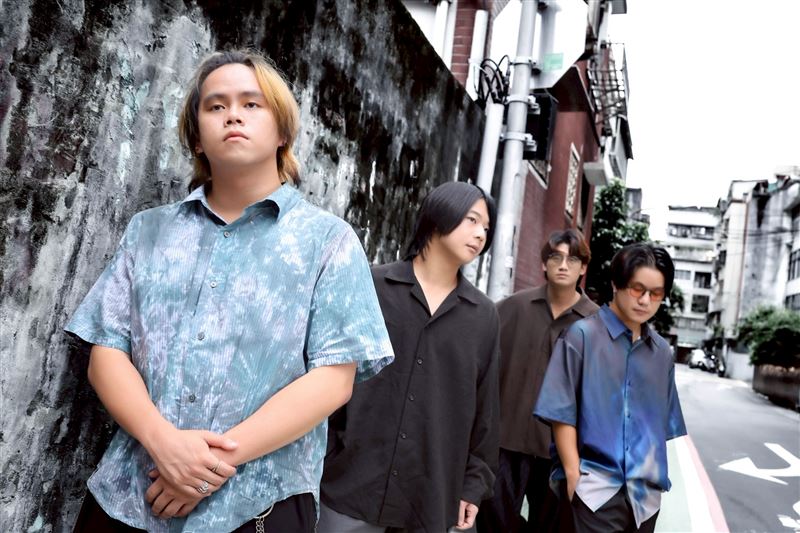 廷曜（左起）、浩澤、嘉恩、方文北漂發展，疫情期間遭逢挑戰。（圖／記者鄭孟晃攝影）