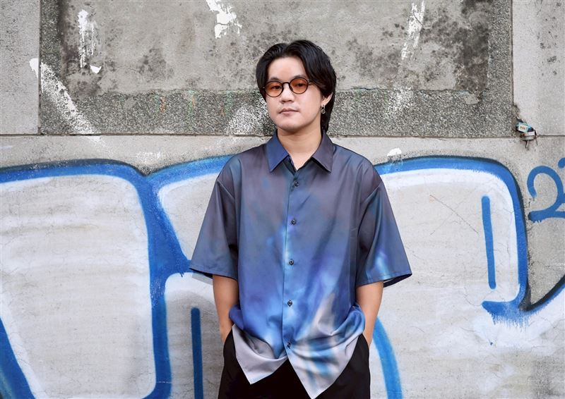 方文是團隊音樂統籌，也是團員眼中的「時間管理大師」。（圖／記者鄭孟晃攝影）