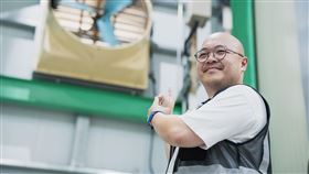 Coupang酷澎環安衛資深經理柯柏丞指出，維持物流中心的通風順暢也是對於衛福部健康促進職場認證的承諾。（圖／業者提供）