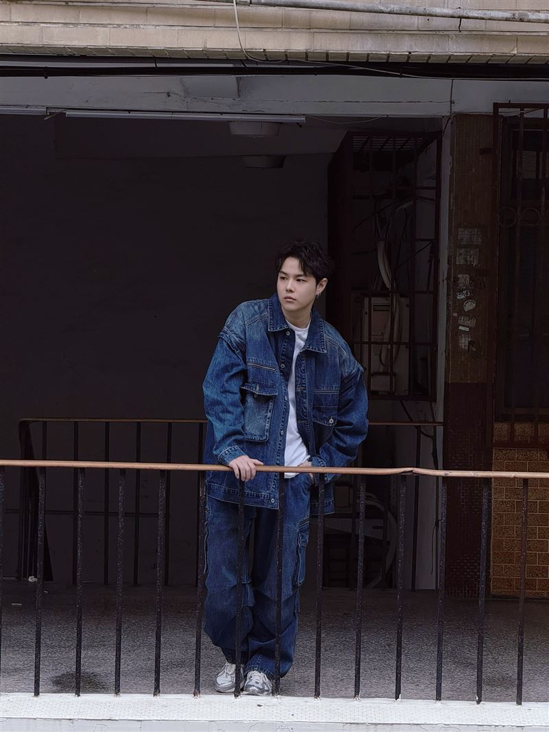 郭家瑋神曲〈過了幾天〉登上KTV冠軍，紅遍海內外。（圖／索尼音樂提供）