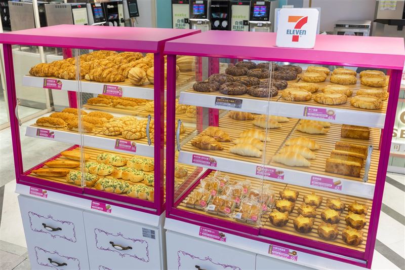 7-ELEVEN「Semeur聖娜複合店」不定期推出烘焙新品。（圖／品牌業者提供）