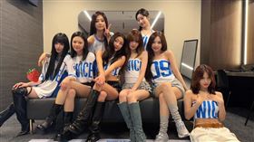 TWICE成員周子瑜將首次以大型演唱會形式「回到家鄉」開唱。（圖／翻攝自TWICE臉書）