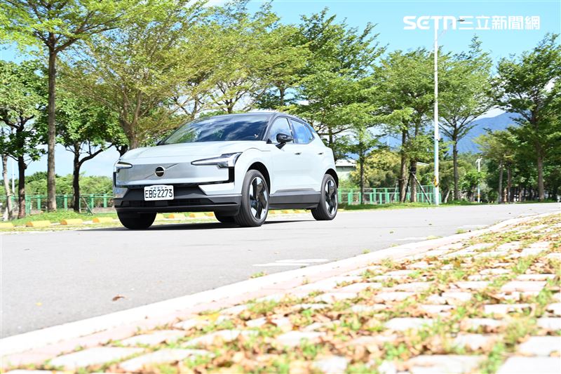 動力輸出很有料，最大馬力272hp。（圖／記者鍾釗榛攝影）