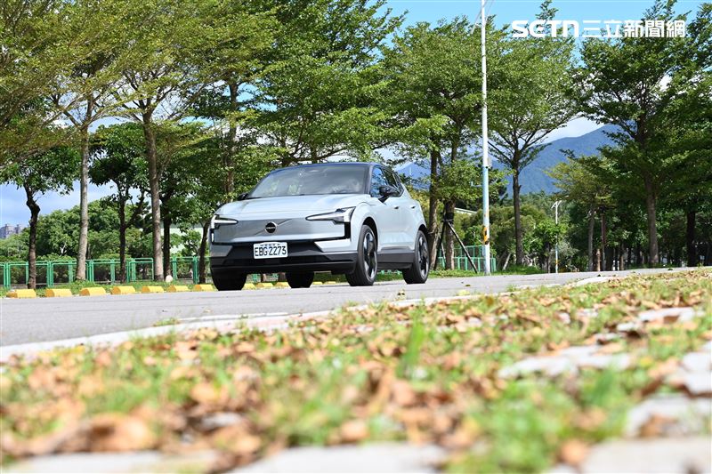 Volvo EX30 Plus電動休旅。（圖／記者鍾釗榛攝影）