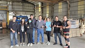 企業送暖一路挺光復 汐止傢作攜手花蓮同鄉會送家具