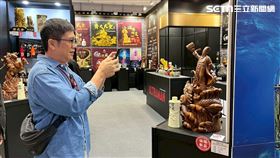 孔明,關公,陳志聲,紀念酒,文創,造型酒（圖／翻攝畫面）