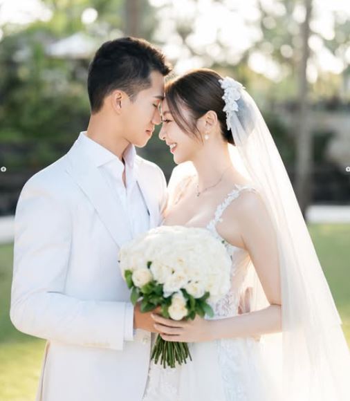 莊思敏與交往不到兩年的高級督察黃耀彬，上月在峇里島Conrad酒店舉行婚禮。（圖／翻攝自莊思敏IG）