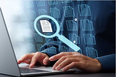 資安專家指出，WhatsApp的「端對端加密」，不足以保護訊息之外的中介資料。（示意圖／翻攝自iStock）