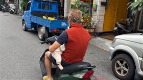 高雄,高雄市,交通,神主牌,嬰兒,網友,道路,罰鍰,用路人,孫子,安全帽,違規（圖／翻攝畫面）