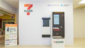 立保科技擔任系統整合與場域維運關鍵角色，將統一超商門市後場升級為「小坪數、大容積」的自動化包裹存放管理系統。（圖／業者提供）