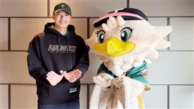 黃子鵬確定加盟台鋼雄鷹。（圖／台鋼雄鷹提供） 