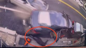 桃園20歲賓士男撞9車　69歲嬤慘被壓車底