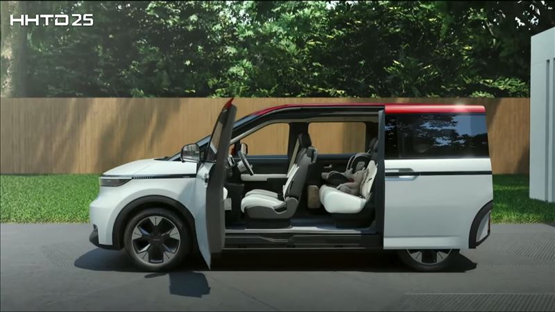 鴻海Model A電動MPV已接近準量產姿態。（圖／翻攝鴻海YT）