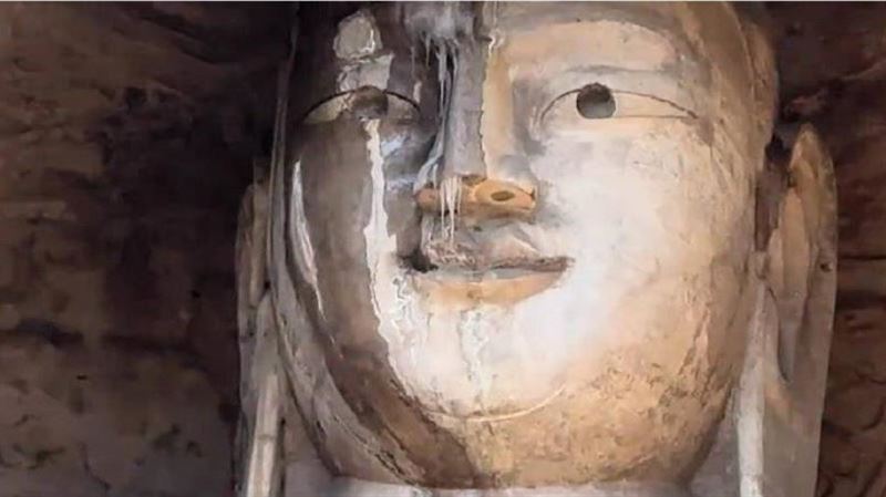 大佛凍到流鼻涕？雲岡石窟怪異畫面曝光