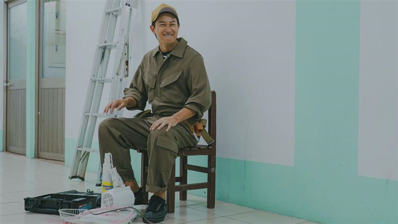 宿舍遭爆針孔偷拍 男星突化身水電工硬闖