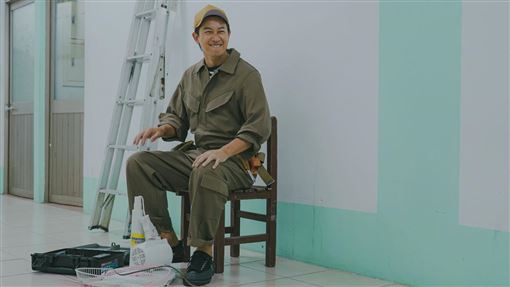 宿舍遭爆針孔偷拍　男星突化身水電工硬闖