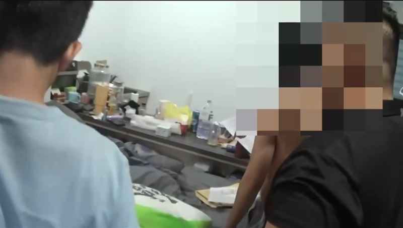 新竹縣一名婦人誤信自己1萬被盜領，反遭詐團領光80萬存款。（圖／翻攝畫面）