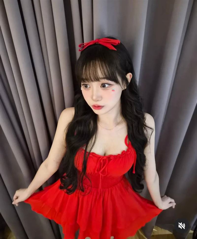 邊荷律釋出美照。（圖／翻攝自邊荷律IG）