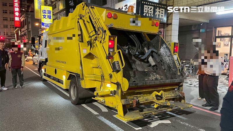 李有財父子檔聯手3家環保公司業者，以合法環保車收台南垃圾。（圖／翻攝畫面）