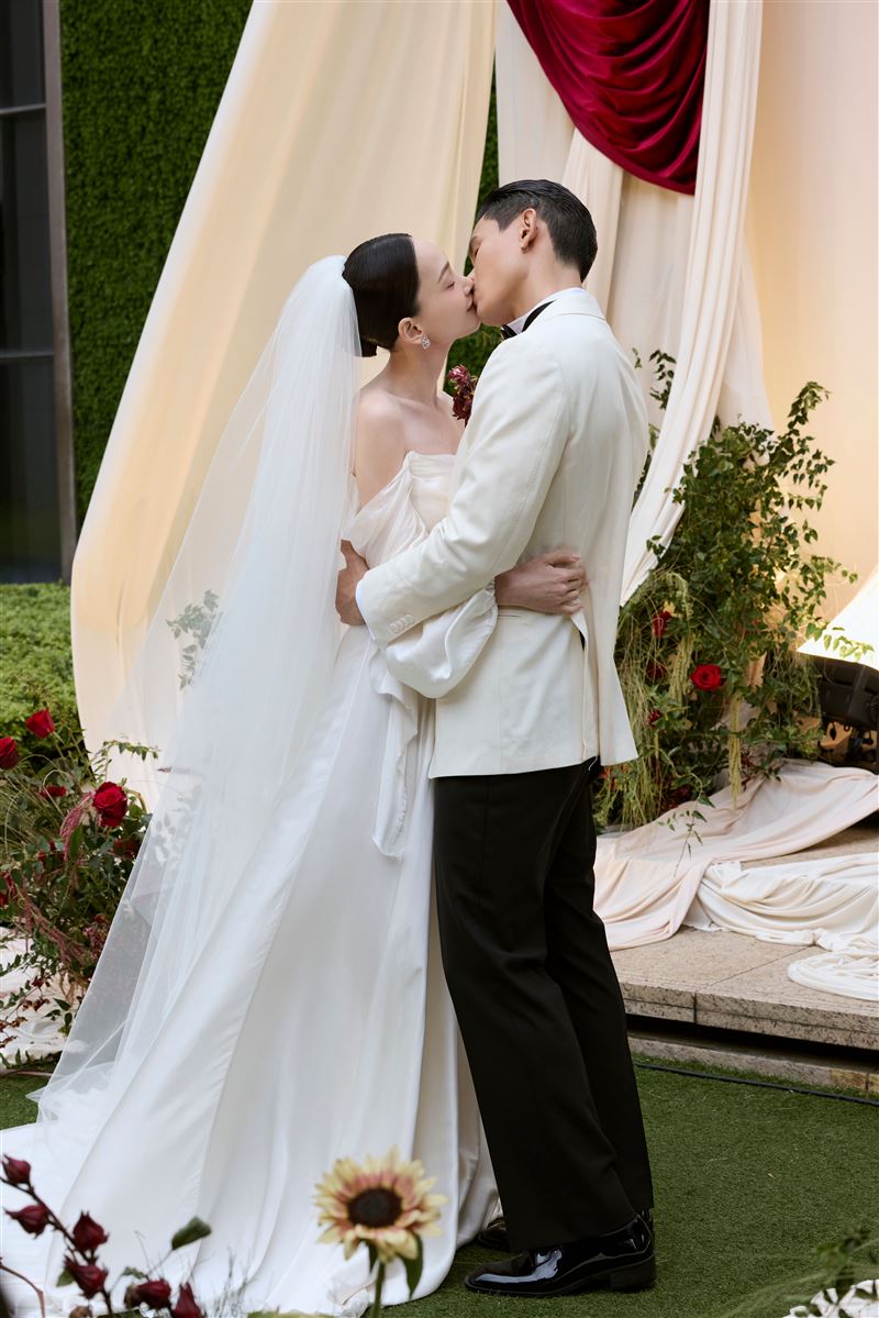 林映唯今舉辦婚禮，正式升格人妻。（圖／自由試娛樂提供）