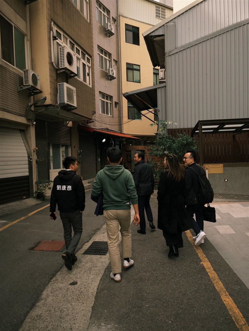 新竹市議員楊玲宜今（21日）在臉書PO出和林智堅的合照。（圖／翻攝自楊玲宜臉書）