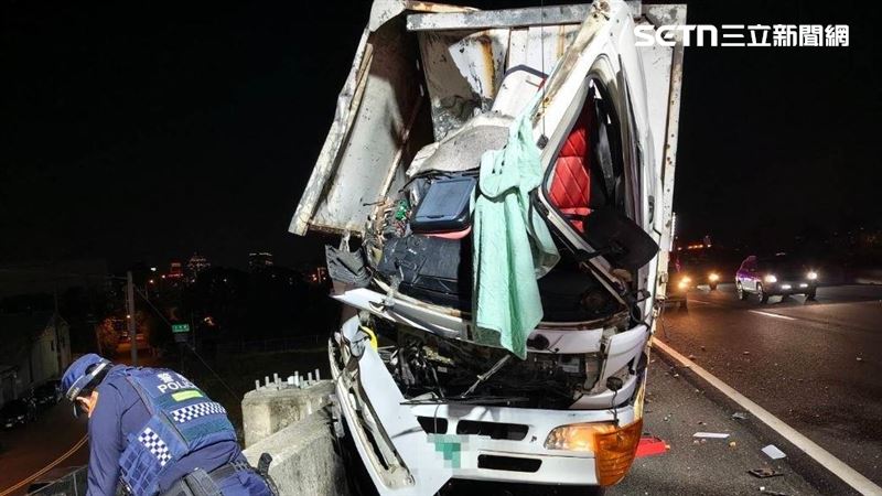 新／國1大雅段車禍！乘客拋飛肢體斷裂亡