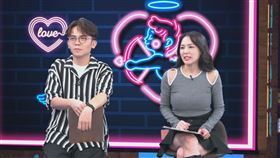 黃豪平自爆曾與熊熊「同房共睡」。（圖／《戀愛熊天秤》提供）