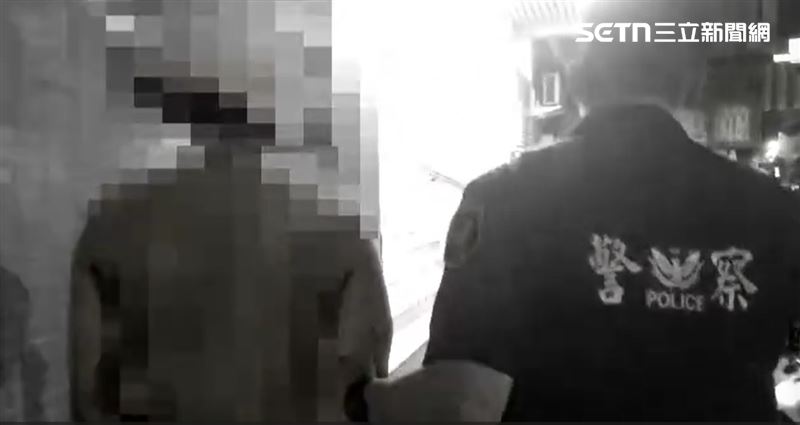 台中酒醉男砸警　玻璃破裂劃傷員警左臂