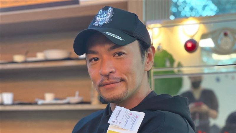 胡瓜坐籃籃遊戲被罵爆　男星：沒逼你們看