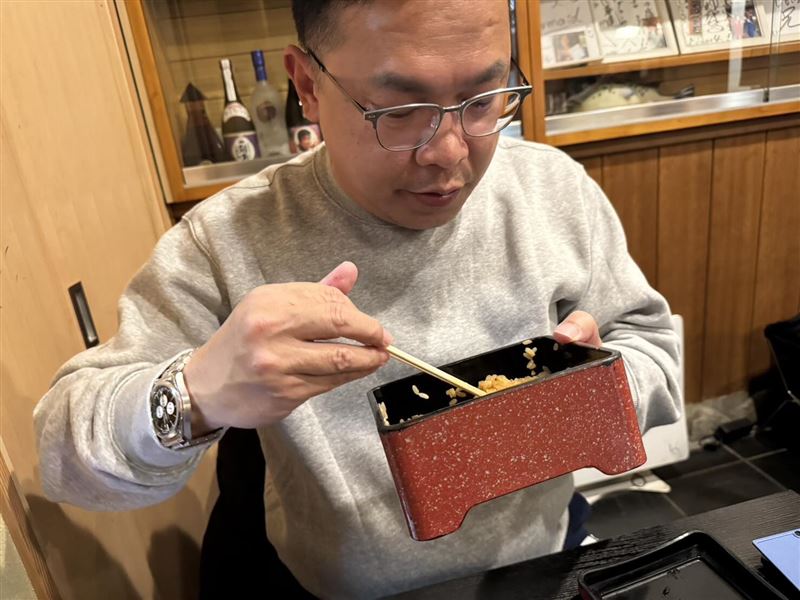 王義川分享鰻魚料理。（圖／翻攝自Threads @ycwangriver1）