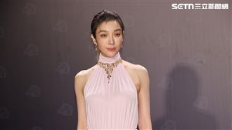 蔡淑臻粉紅洋裝走紅毯！2100萬珠寶戴上身