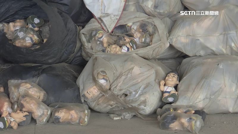 里長稱馬英九公仔為借放