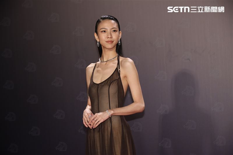 馬士媛入圍新人獎氣場滿分，性感透視裝驚豔全場。（圖／記者鄭孟晃、趙于瑩攝影）