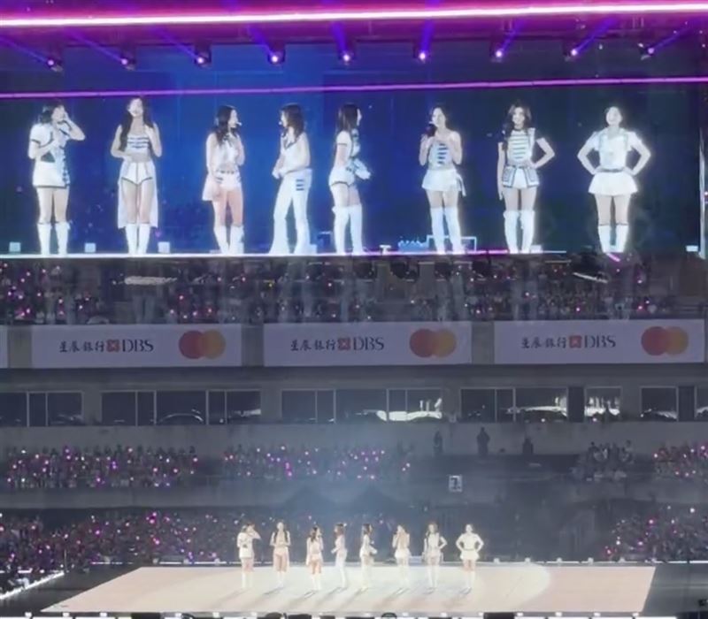 TWICE高雄開唱首日。（圖／讀者提供）