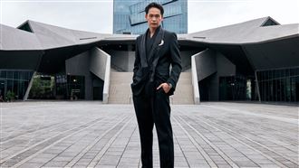 首入圍金馬男配角　黃鐙輝百萬行頭登場