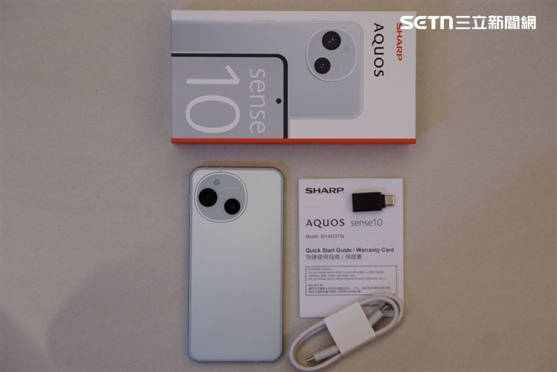 AQUOS sense10盒裝內容物