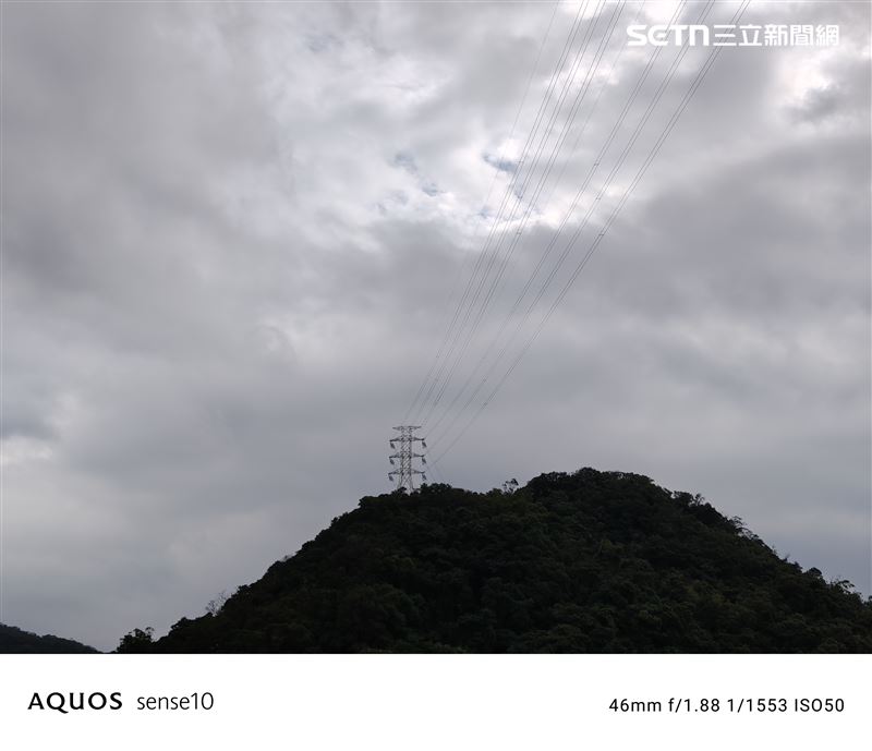 夏普AQUOS sense10戶外逆光