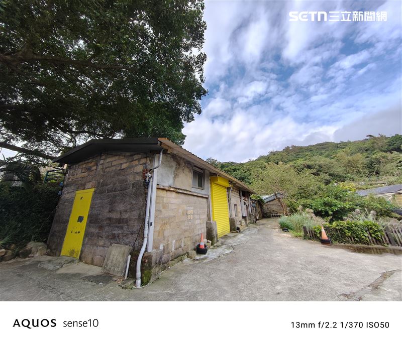 夏普AQUOS sense10戶外，超廣角