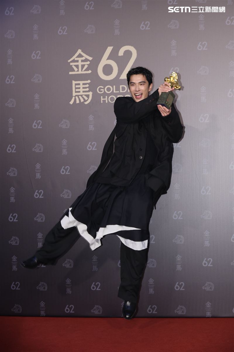 曾敬驊以電影《我家的事》抱回第62屆金馬獎最佳男配角。（圖／記者鄭孟晃、趙于瑩攝影）