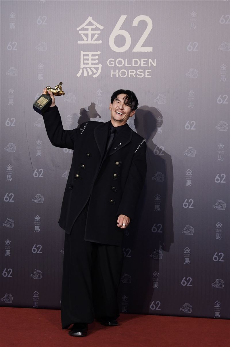 張震二度抱回金馬影帝。（圖／記者鄭孟晃、趙于瑩攝影）